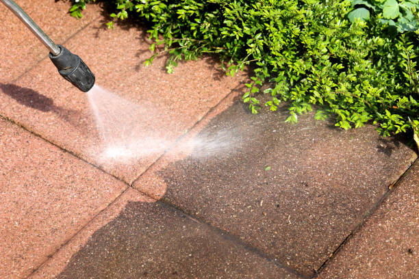 Best Sidewalk Pressure Washing  in East Franklin, NJ